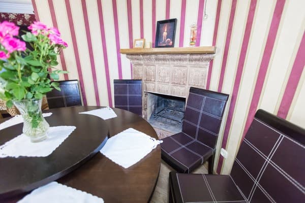 White House ул. Театральная, 5 10