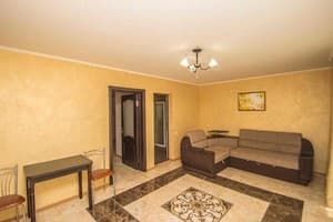 Мини-отель Yellow House. Стандарт 4-местный двухкомнатный 4