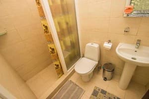 Мини-отель Yellow House. Стандарт трехместный  1