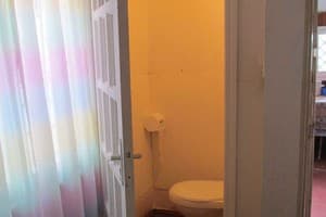 Мини-отель Южанка 111. Эконом трехместный Отдельный дачный домик 2