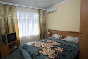 Мини-отель Южанка 88. Люкс повышенного комфорта двухместный 1