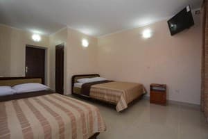 Мини-отель Южный берег. Люкс 4-местный с балконом 1