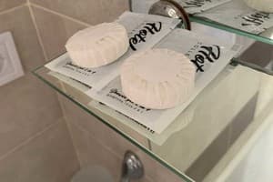 Хостел Yurus. Люкс трехместный  10