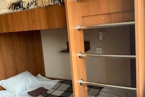 Хостел Yurus. Место в общем 10-местном номере  5