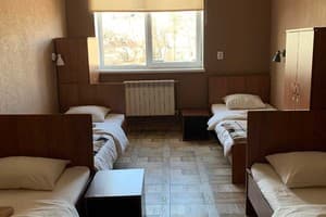 Хостел Yurus. Место в общем 4-местном номере  1