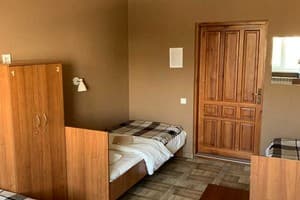 Хостел Yurus. Место в общем 4-местном номере  4