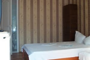 Мини-отель Зеленый дворик. Стандарт 4-местный  2