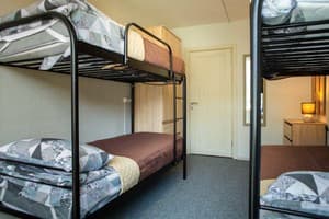 Хостел єЖилье Щекавица. Место в мужском 4-местном номере  3