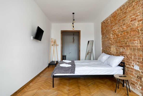 на Площади Рынок 3 5