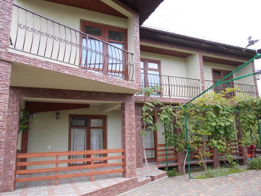 Гостиный двор по ул. Лиманская, 11