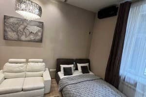 Квартира по ул. Площадь Григоренко 4/16-1. Апартаменты 4-местный  4