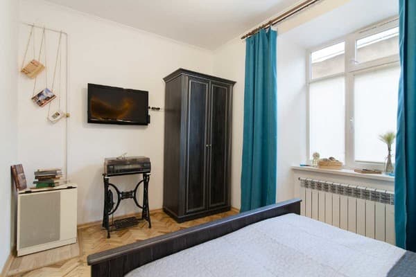 ул. Краковская, 24 1