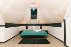 Квартира в центре города, по ул. Михайловская 16. Апартаменты 12-местный двухуровневые 12